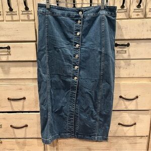 Madewell Size 31 button denim skirt